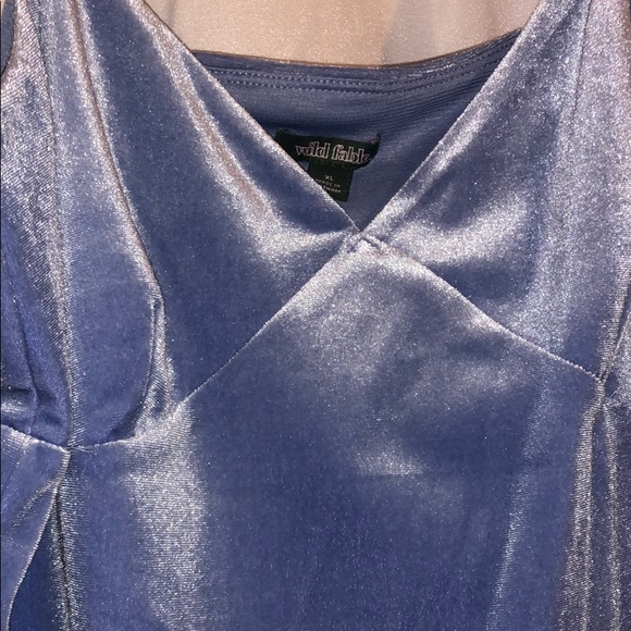 Top - Picture 2 of 2